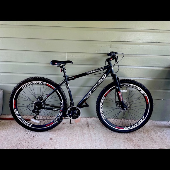 Ozone commuter/mountain bike - Picture 1 of 3